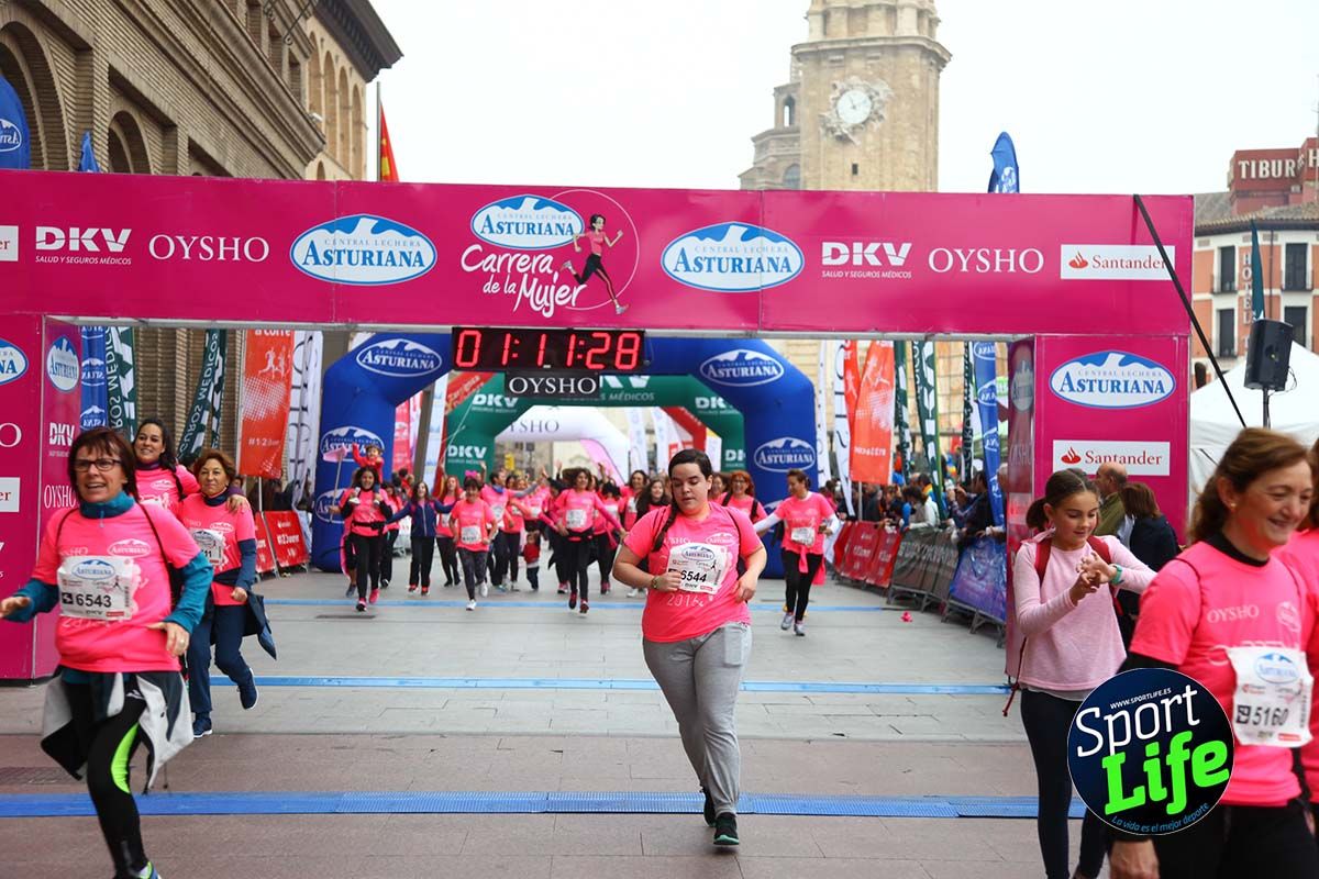 Carrera de la Mujer Zaragoza meta desde 1 h 5 min a 1h 11 min
