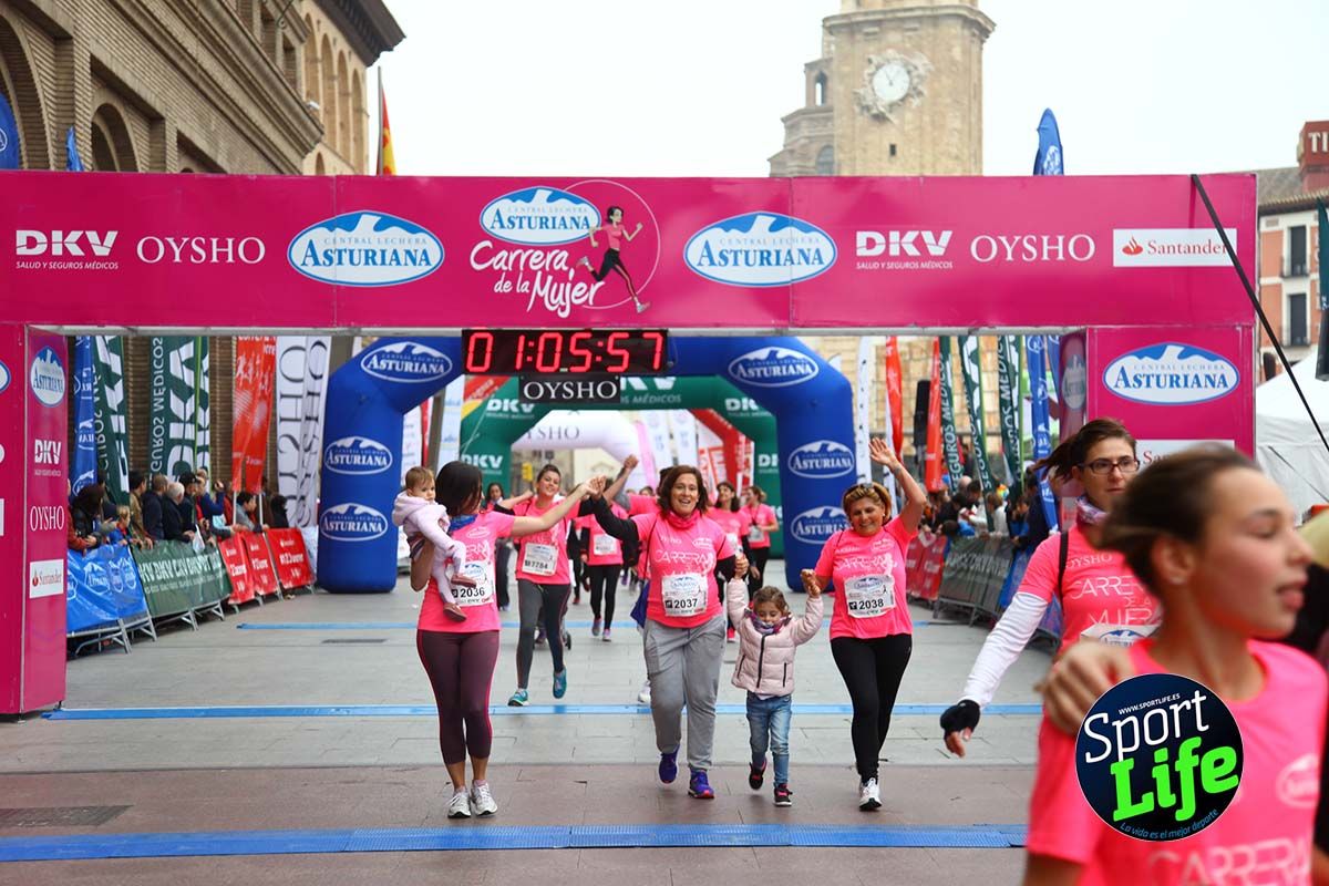 Carrera de la Mujer Zaragoza meta desde 1 h 5 min a 1h 11 min