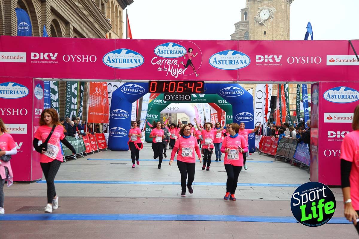 Carrera de la Mujer Zaragoza meta desde 1 h 5 min a 1h 11 min