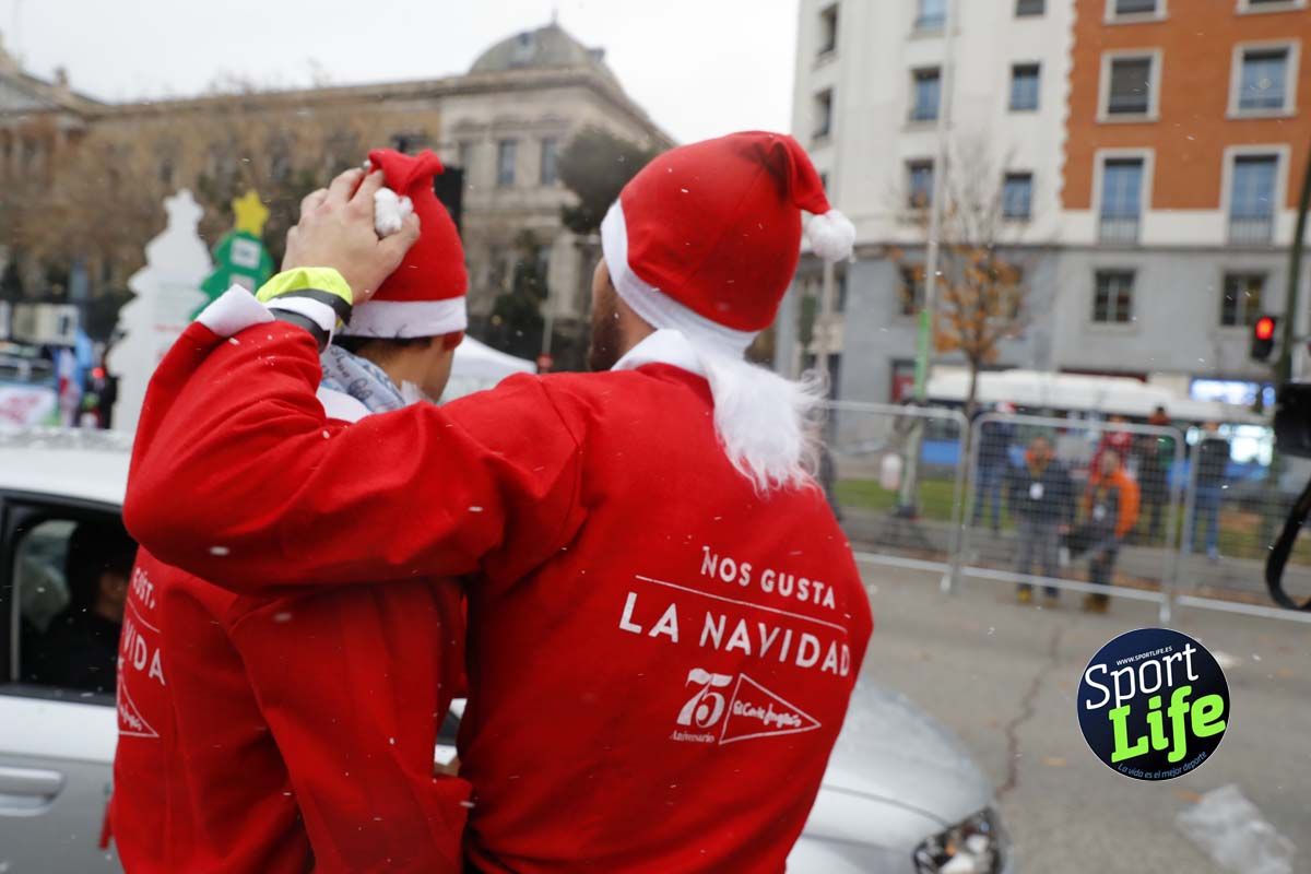 El ambiente de la Carrera de Papá Noel en Madrid