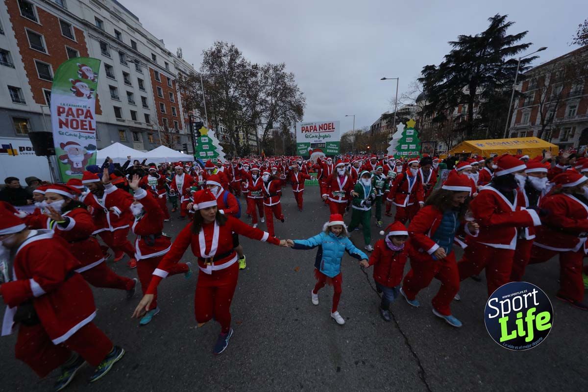 El ambiente de la Carrera de Papá Noel en Madrid