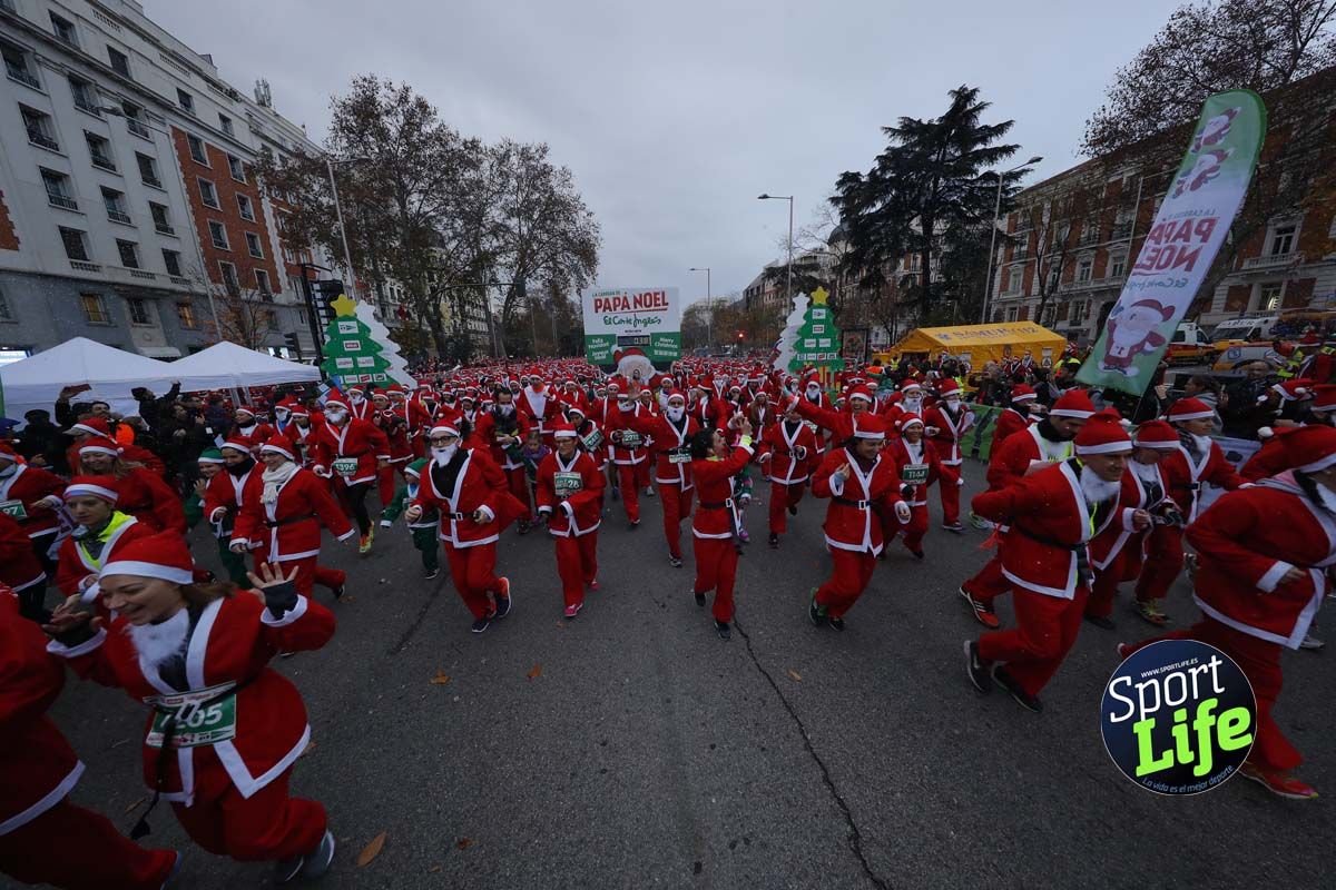 El ambiente de la Carrera de Papá Noel en Madrid