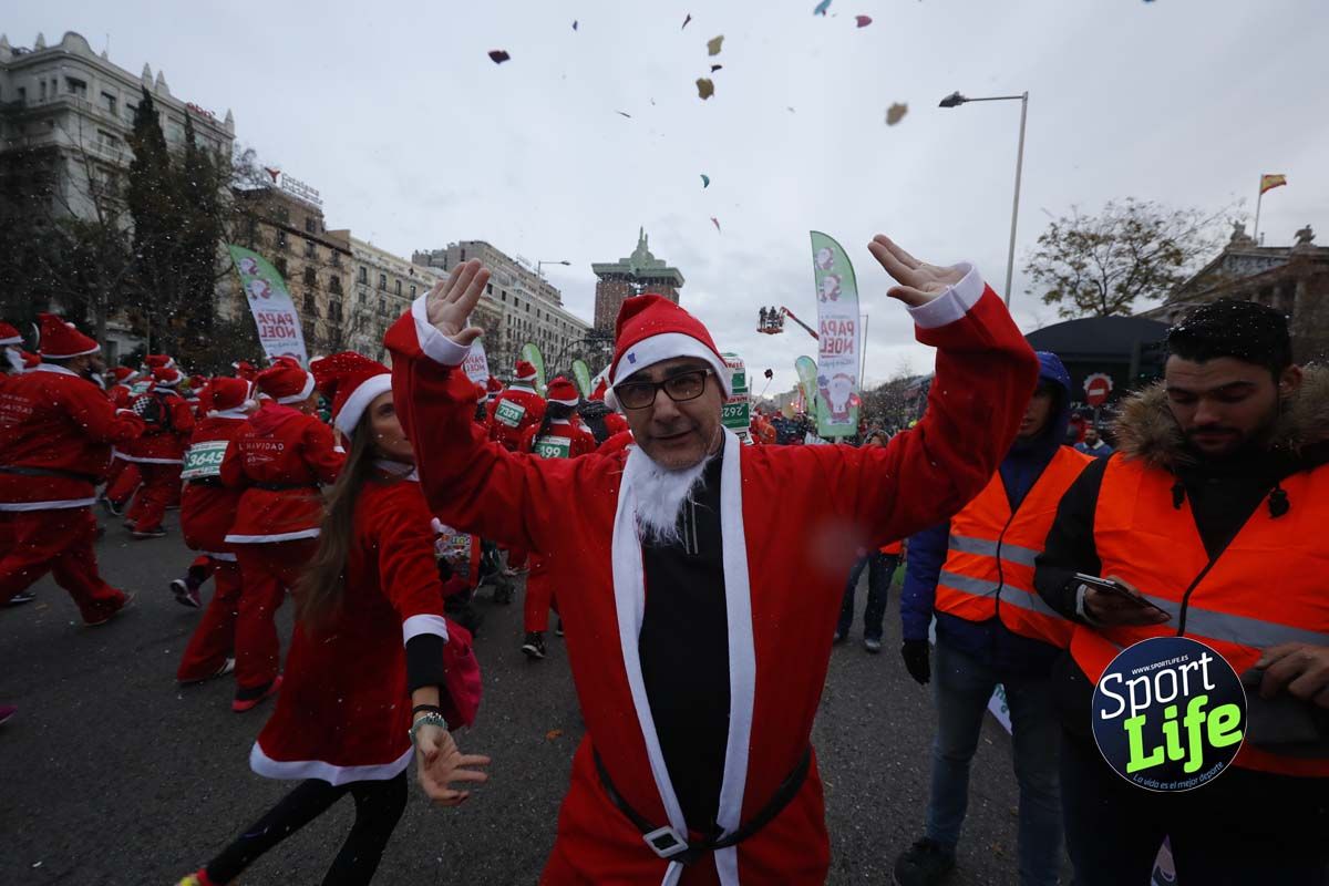El ambiente de la Carrera de Papá Noel en Madrid