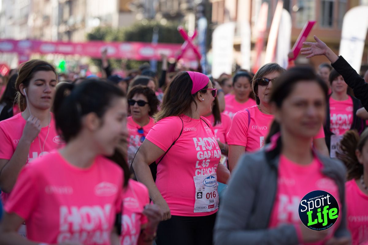 La salida de la Carrera de la Mujer de Valencia en imágenes