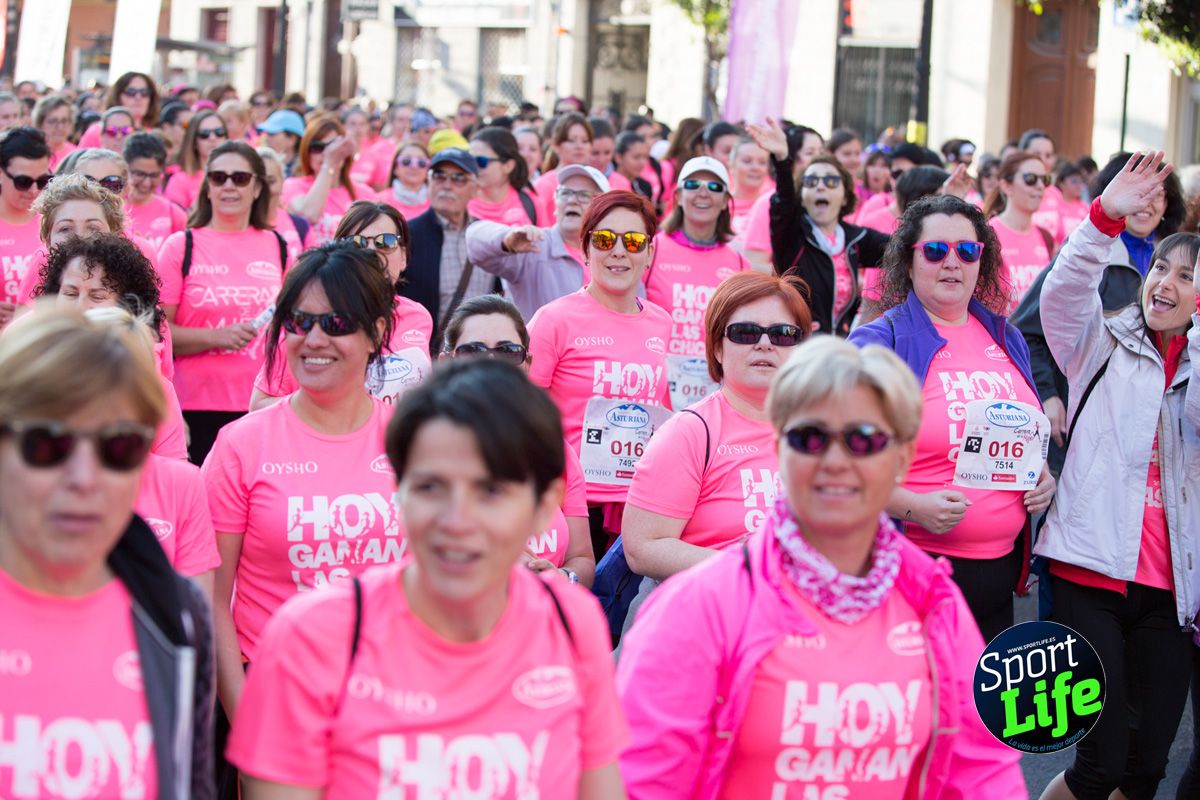 La salida de la Carrera de la Mujer de Valencia en imágenes