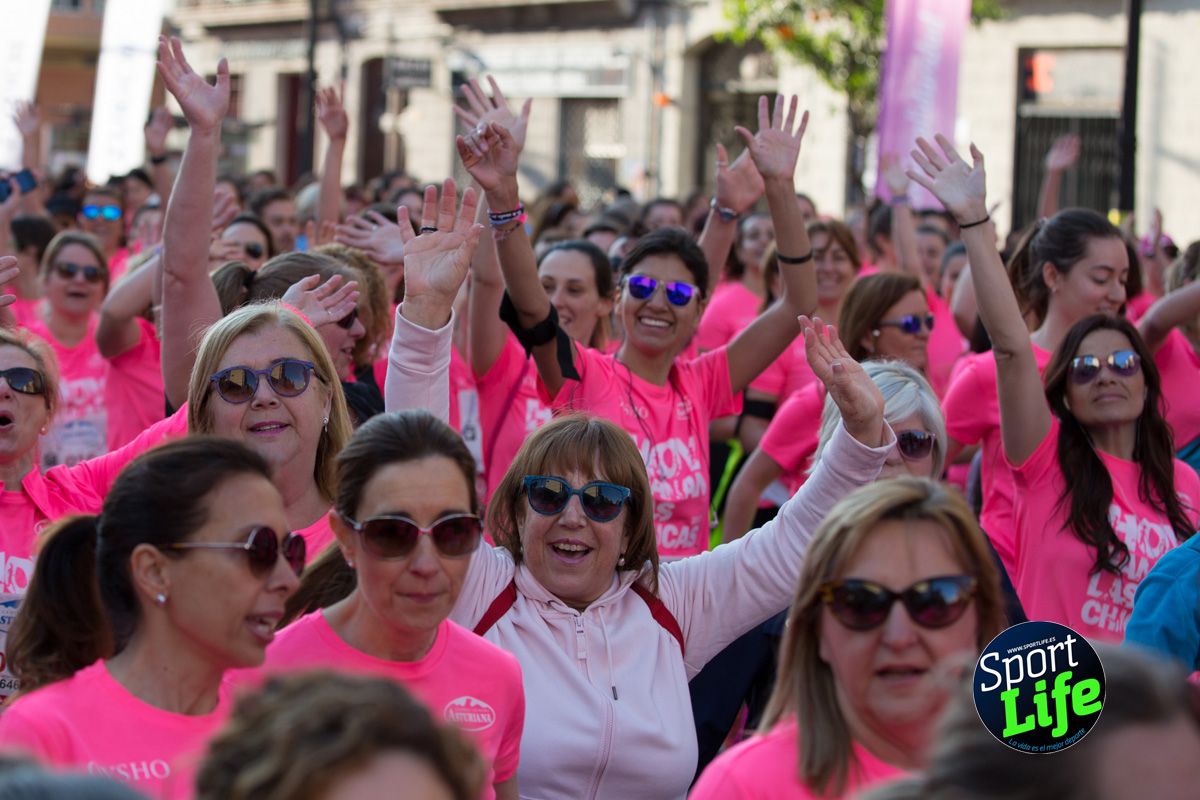 La salida de la Carrera de la Mujer de Valencia en imágenes