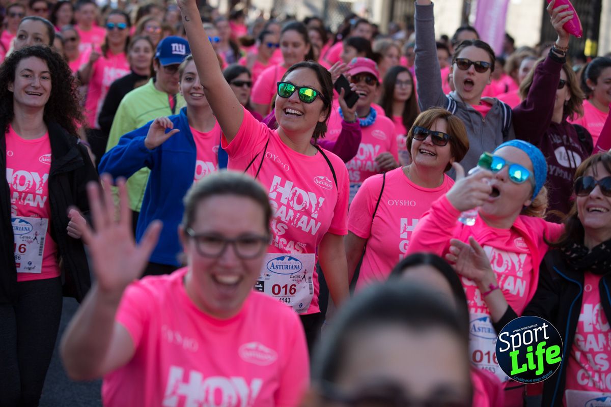 La salida de la Carrera de la Mujer de Valencia en imágenes