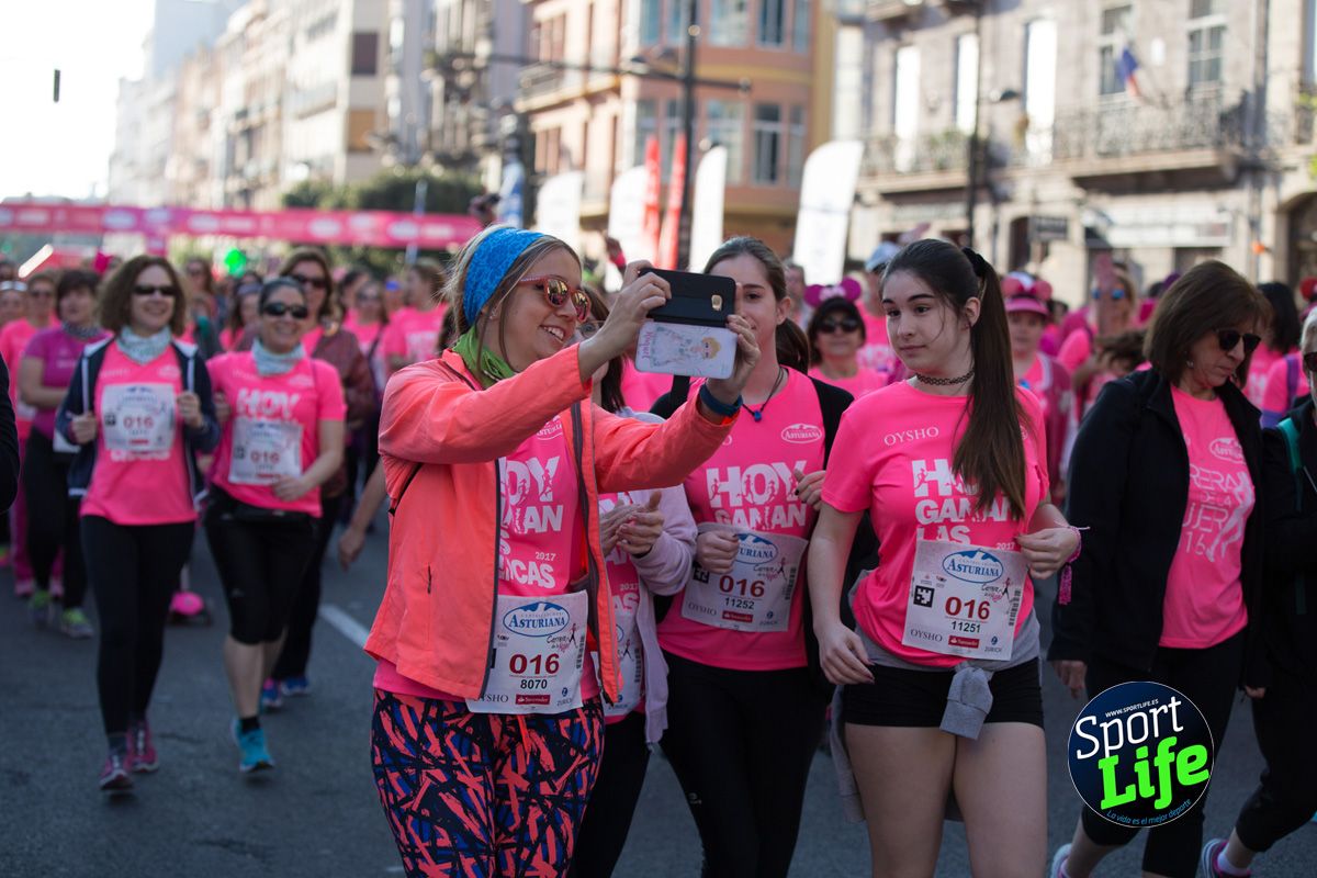 La salida de la Carrera de la Mujer de Valencia en imágenes