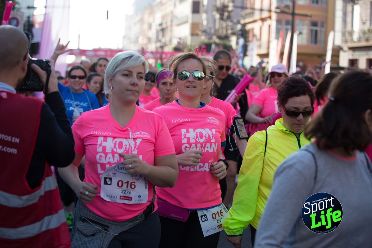 La salida de la Carrera de la Mujer de Valencia en imágenes