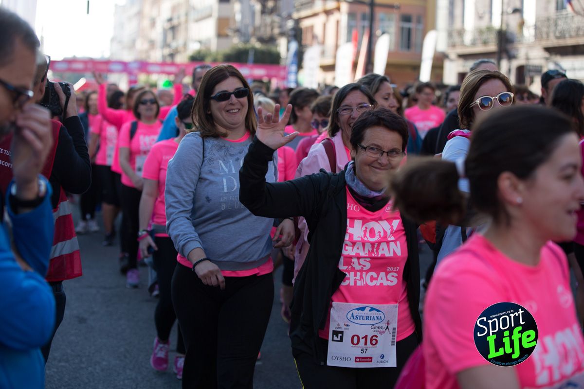 La salida de la Carrera de la Mujer de Valencia en imágenes
