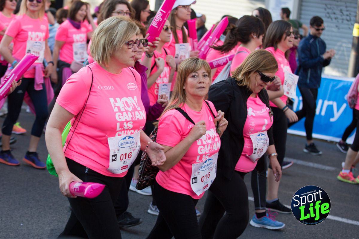 La salida de la Carrera de la Mujer de Valencia en imágenes