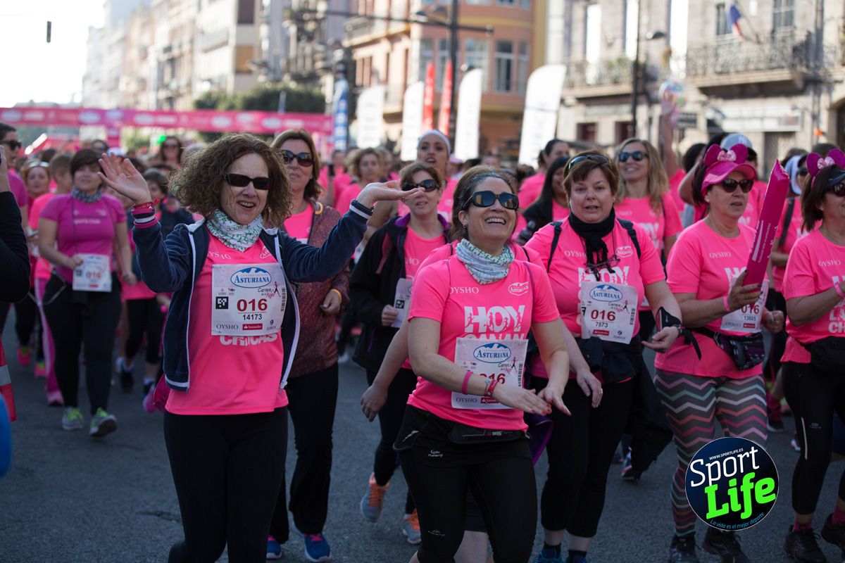 La salida de la Carrera de la Mujer de Valencia en imágenes