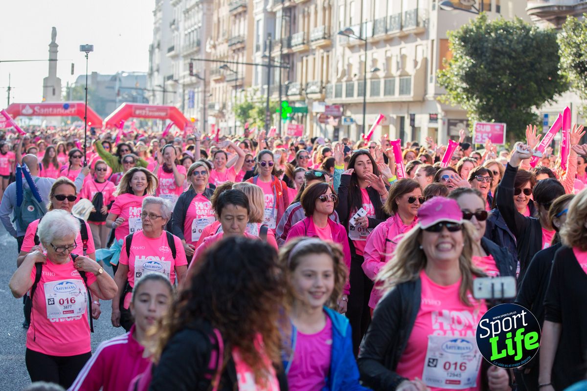 La salida de la Carrera de la Mujer de Valencia en imágenes