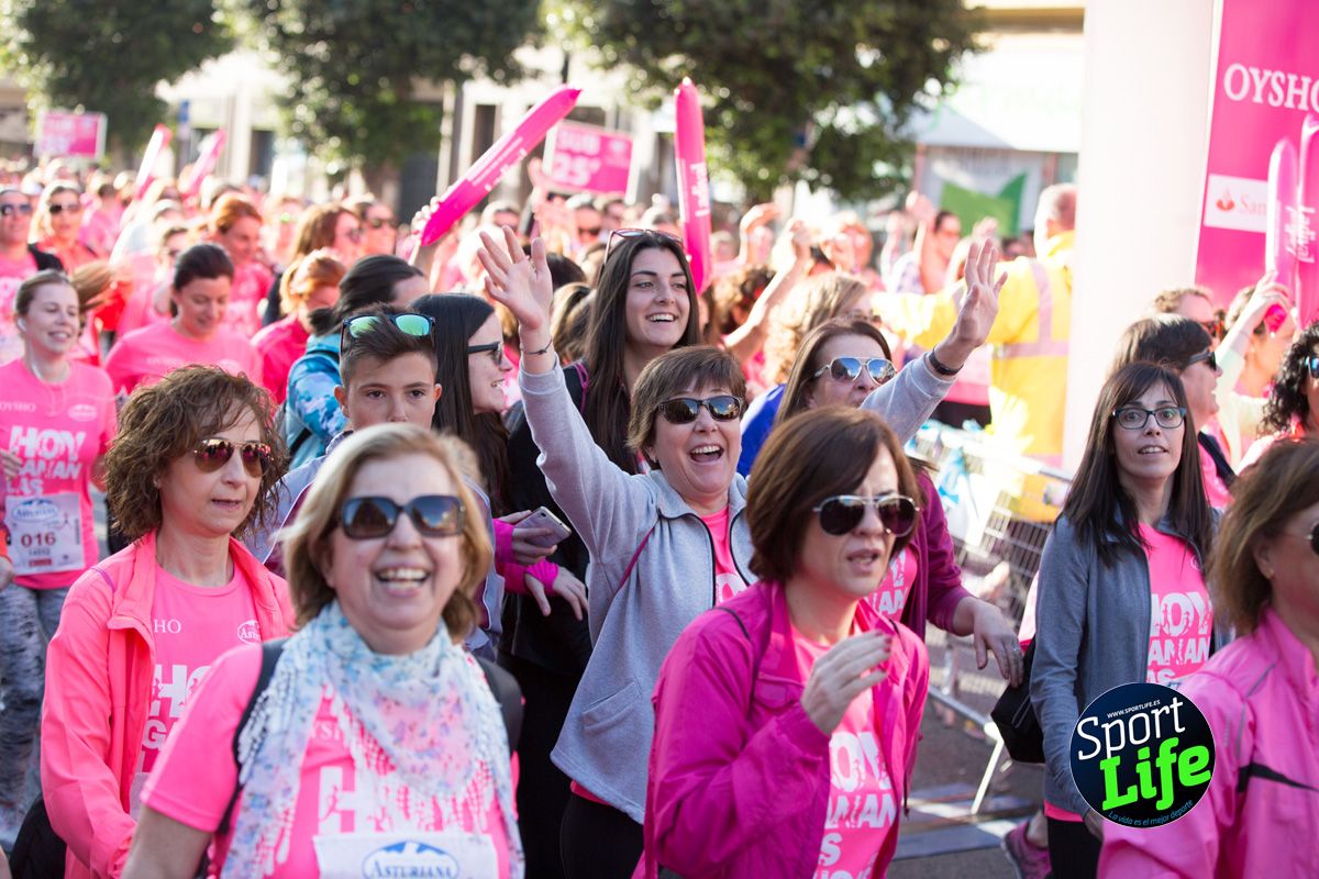 La salida de la Carrera de la Mujer de Valencia en imágenes