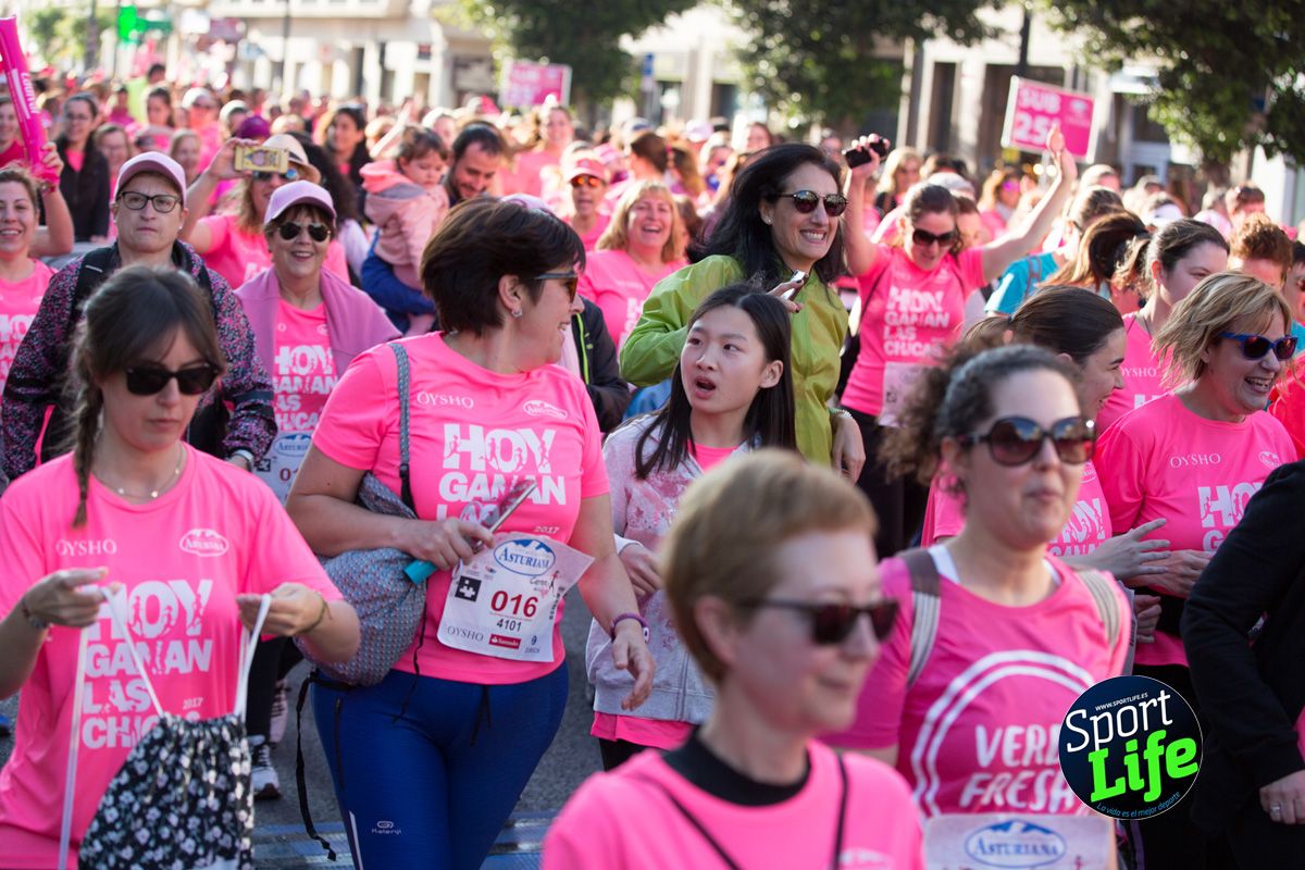 La salida de la Carrera de la Mujer de Valencia en imágenes