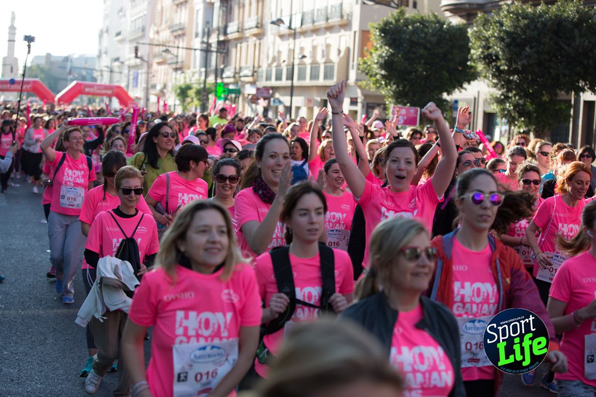 La salida de la Carrera de la Mujer de Valencia en imágenes