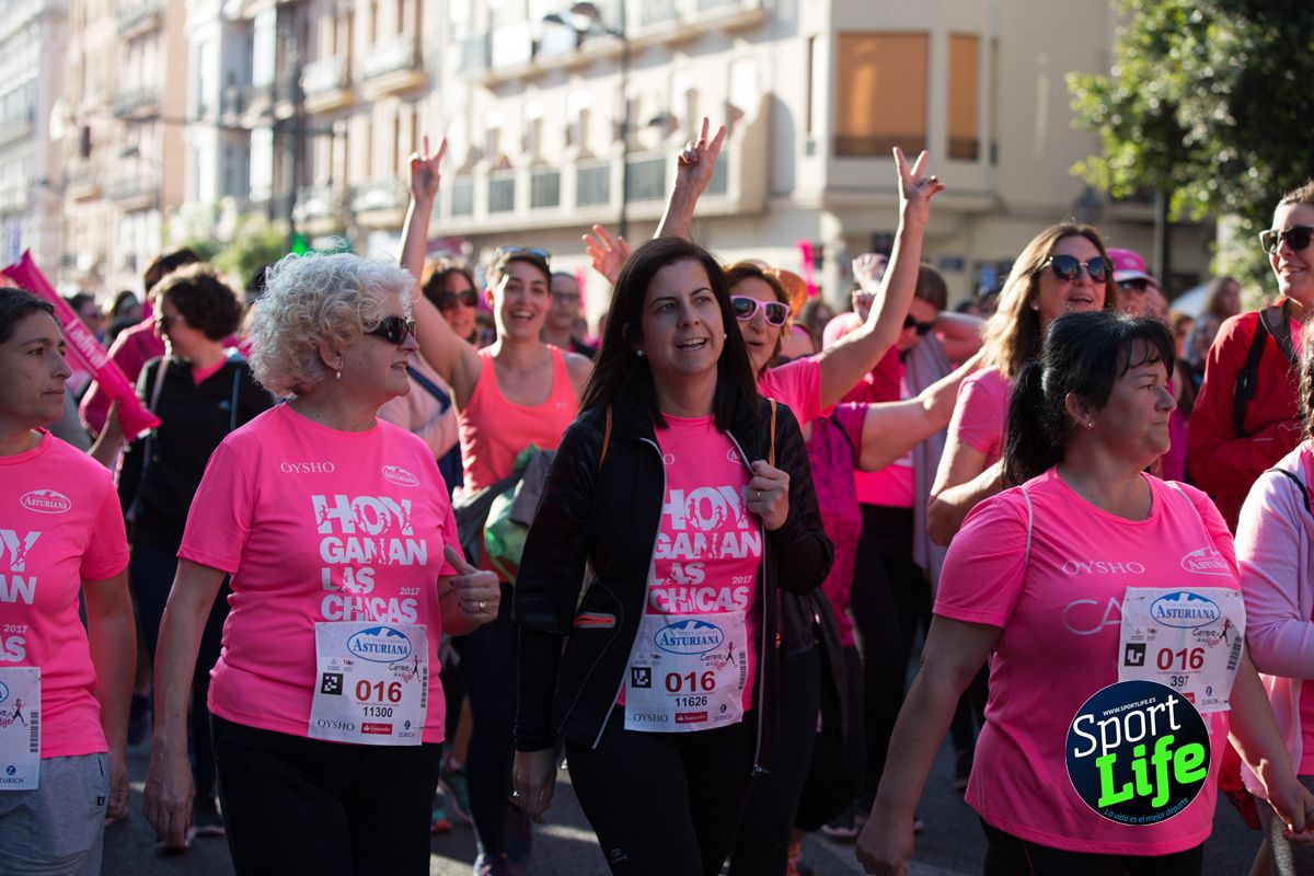 La salida de la Carrera de la Mujer de Valencia en imágenes