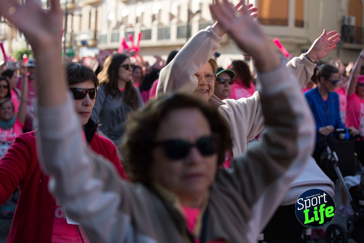 La salida de la Carrera de la Mujer de Valencia en imágenes