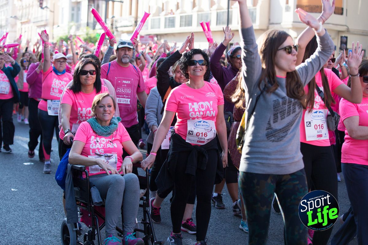 La salida de la Carrera de la Mujer de Valencia en imágenes