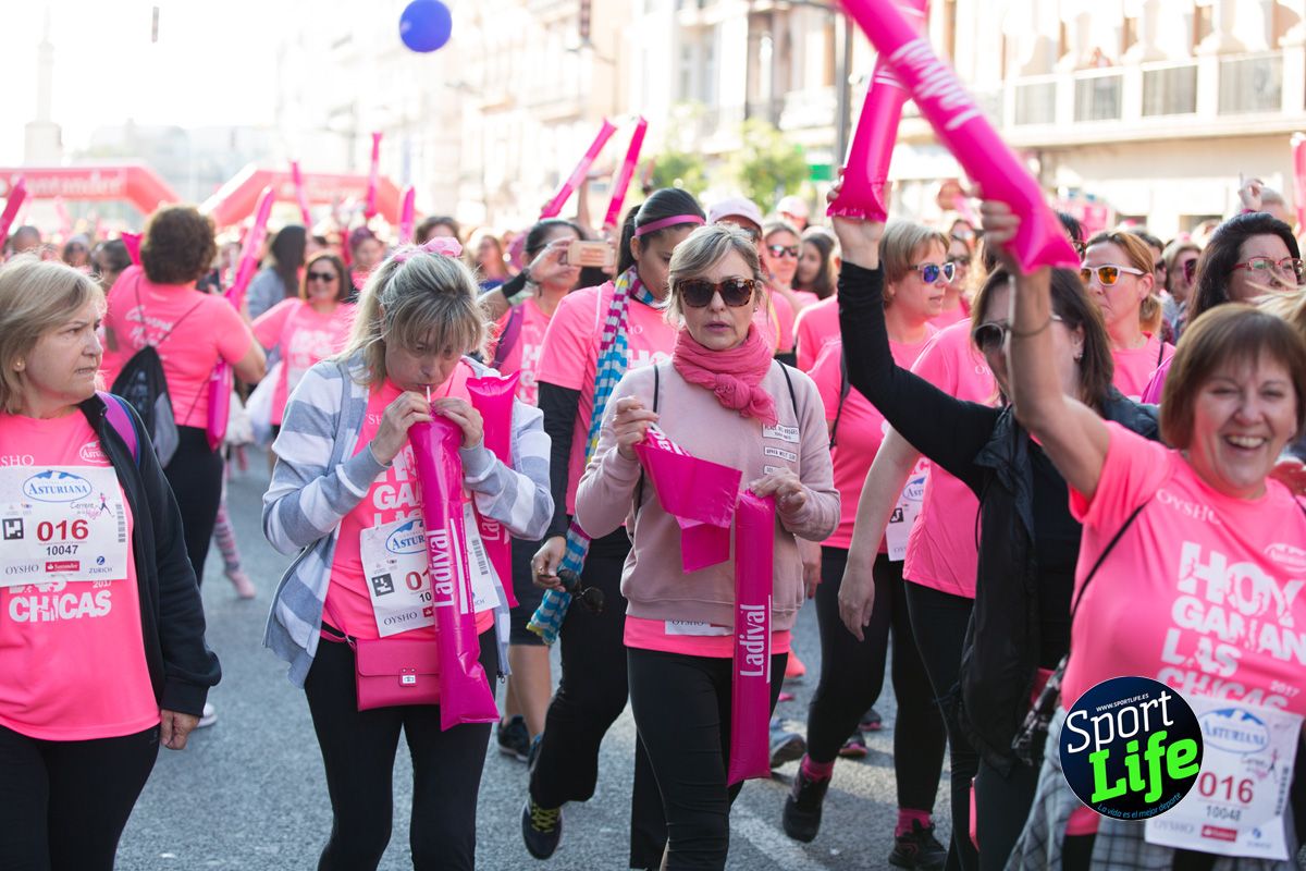 La salida de la Carrera de la Mujer de Valencia en imágenes