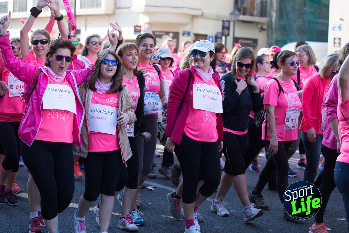 La salida de la Carrera de la Mujer de Valencia en imágenes