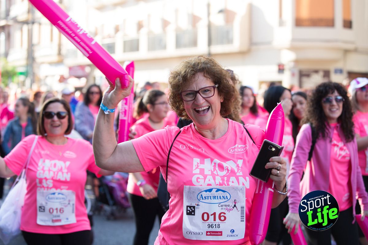La salida de la Carrera de la Mujer de Valencia en imágenes
