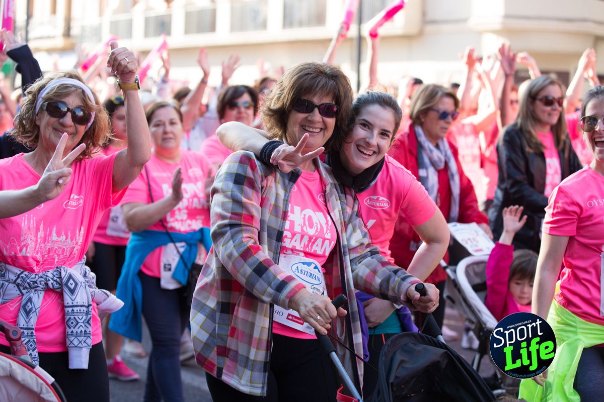 La salida de la Carrera de la Mujer de Valencia en imágenes