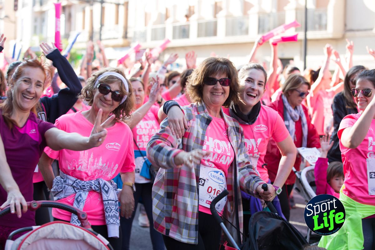 La salida de la Carrera de la Mujer de Valencia en imágenes