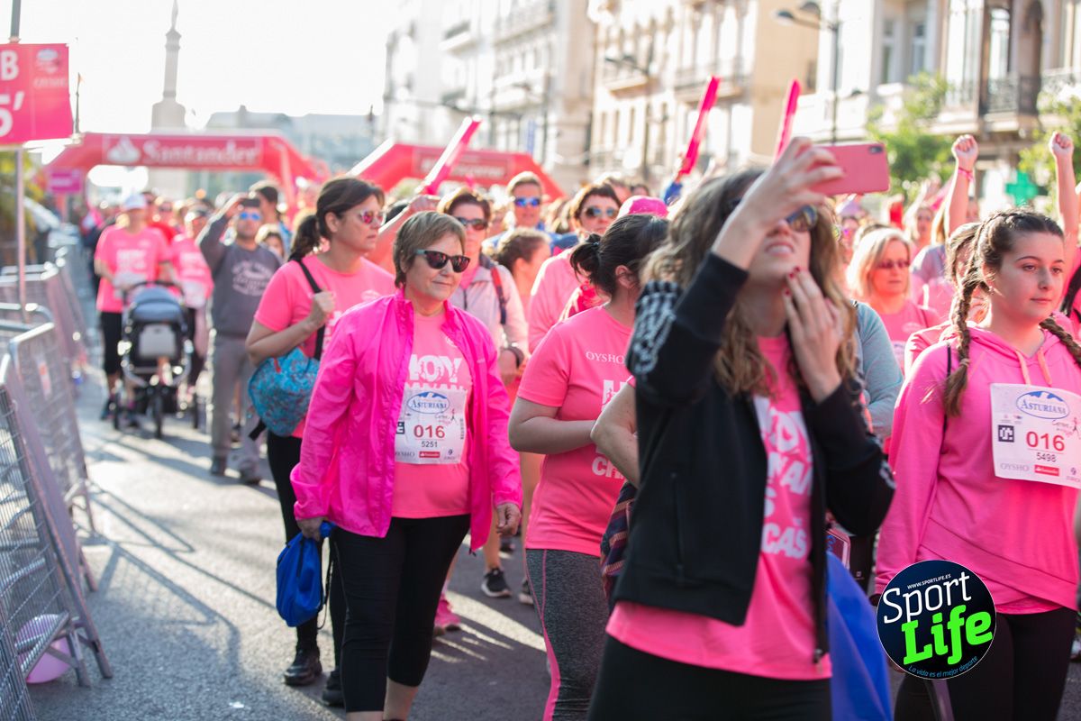 La salida de la Carrera de la Mujer de Valencia en imágenes