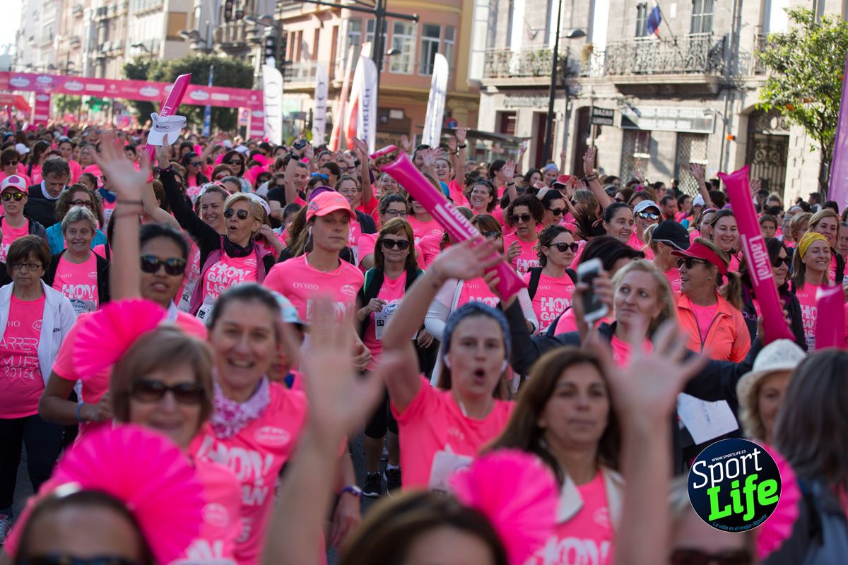 La salida de la Carrera de la Mujer de Valencia en imágenes