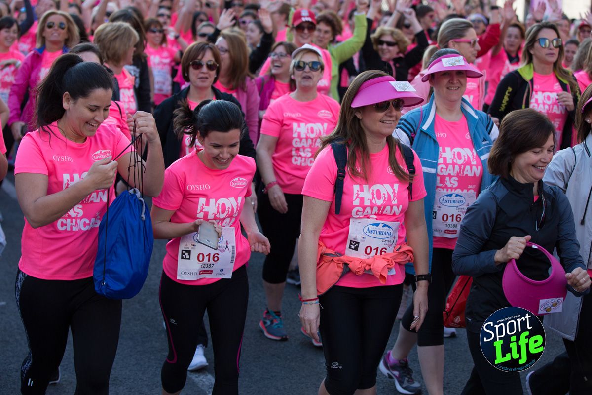 La salida de la Carrera de la Mujer de Valencia en imágenes