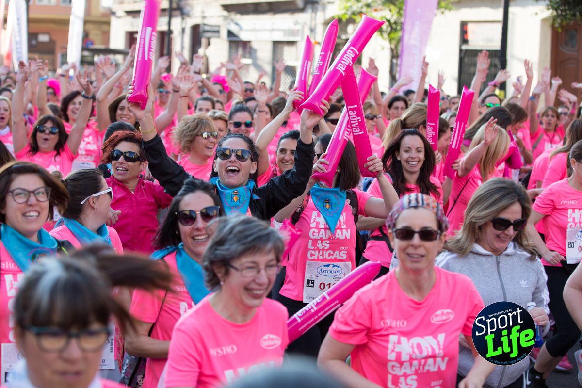 La salida de la Carrera de la Mujer de Valencia en imágenes