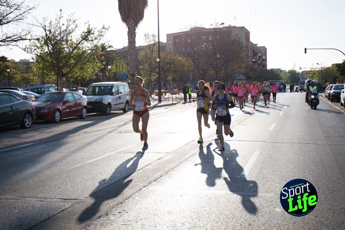 Los primeros momentos de la prueba de la Carrera de la Mujer de Valencia