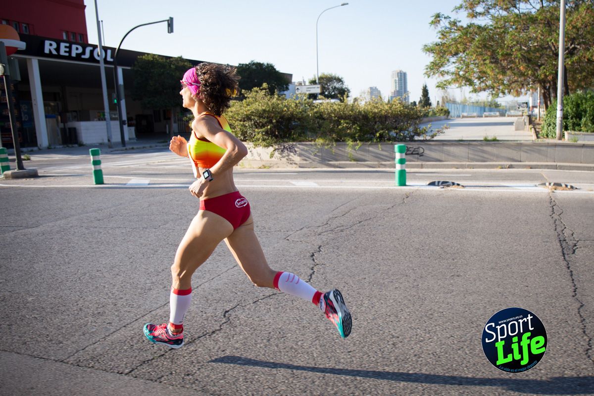 Los primeros momentos de la prueba de la Carrera de la Mujer de Valencia