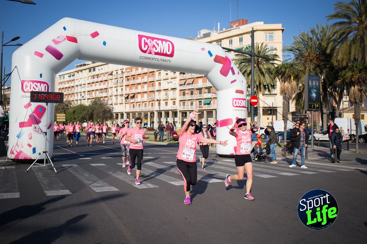 Los primeros momentos de la prueba de la Carrera de la Mujer de Valencia