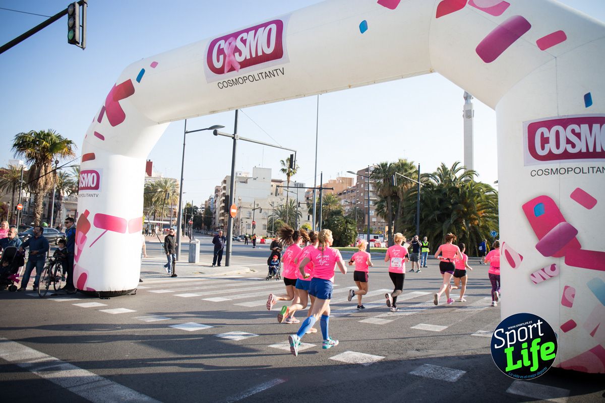 Los primeros momentos de la prueba de la Carrera de la Mujer de Valencia