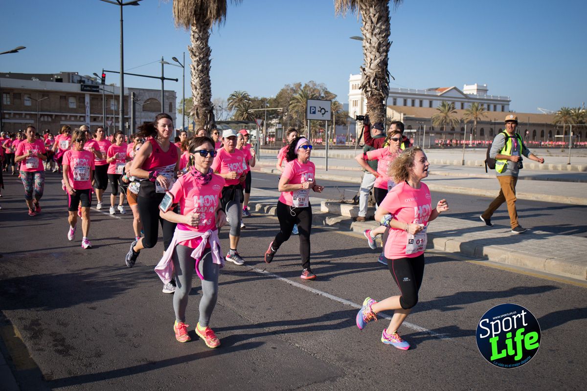 Los primeros momentos de la prueba de la Carrera de la Mujer de Valencia