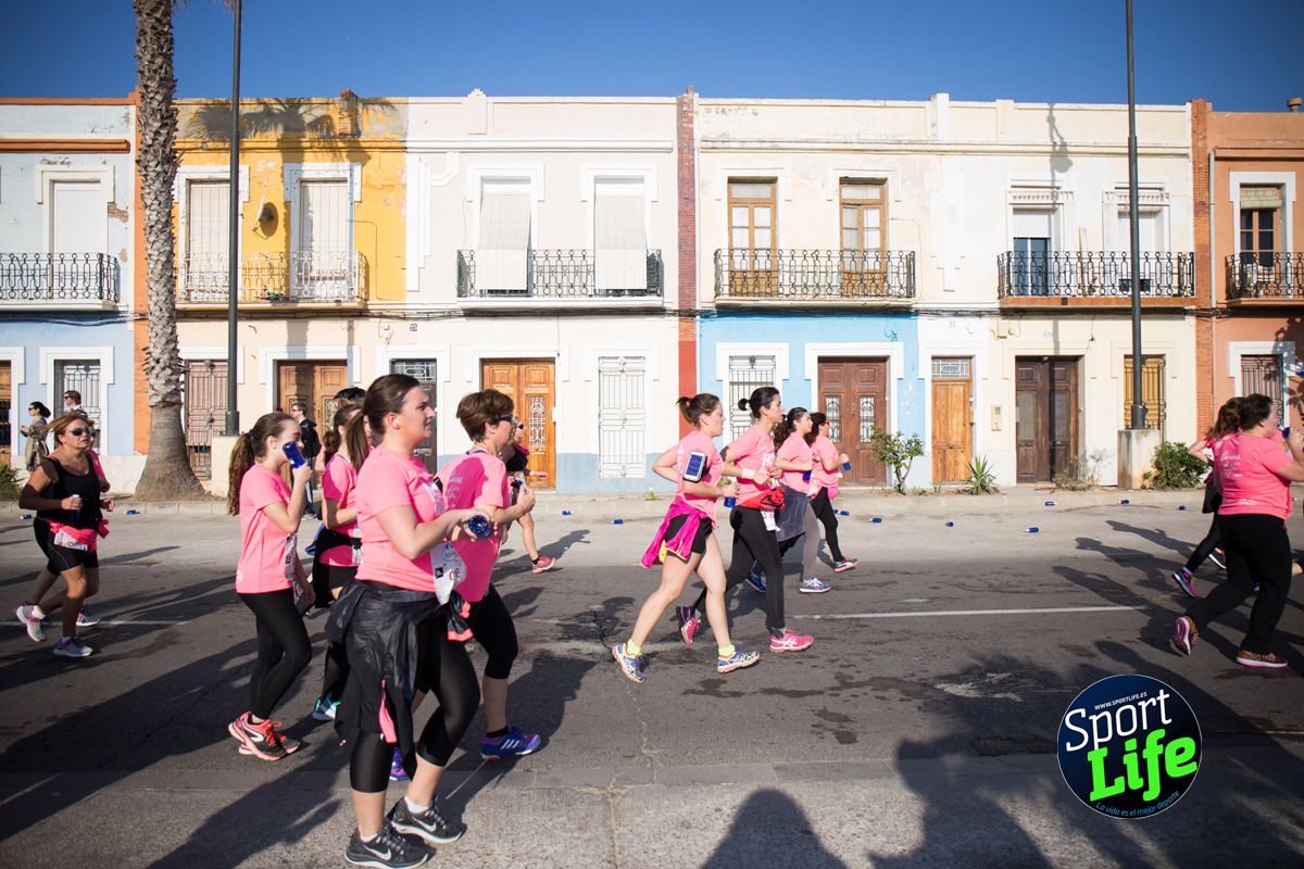 Los primeros momentos de la prueba de la Carrera de la Mujer de Valencia
