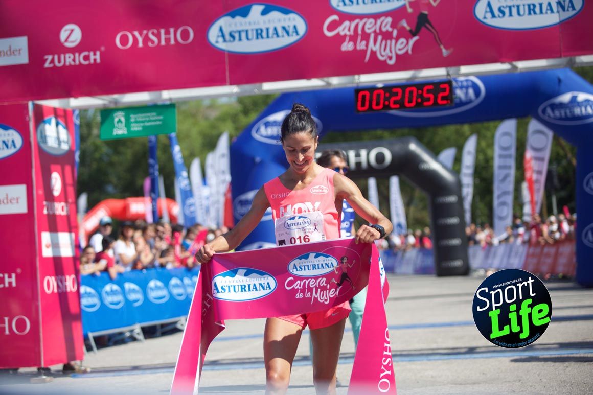 Carrera de la Mujer de Vitoria, primeras llegadas a meta y ambiente de carrera
