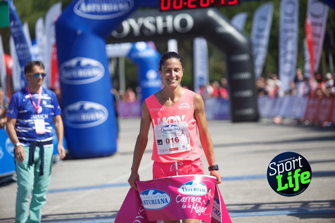 Carrera de la Mujer de Vitoria, primeras llegadas a meta y ambiente de carrera