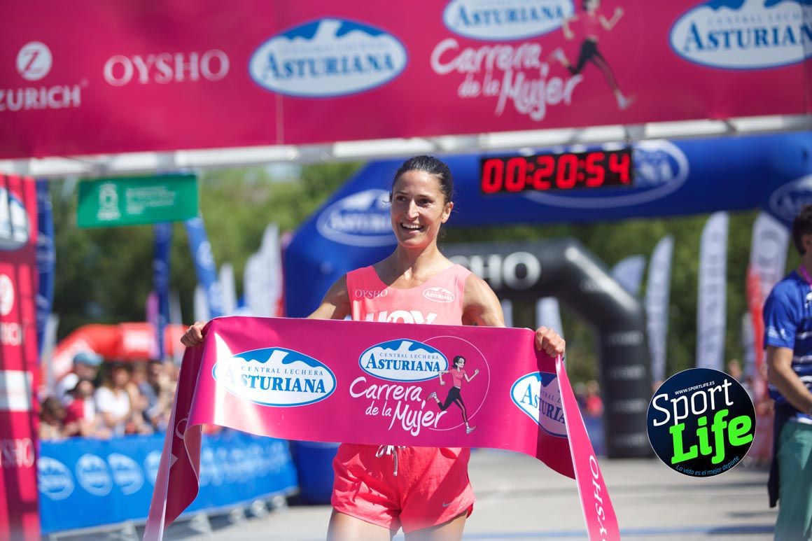 Carrera de la Mujer de Vitoria, primeras llegadas a meta y ambiente de carrera