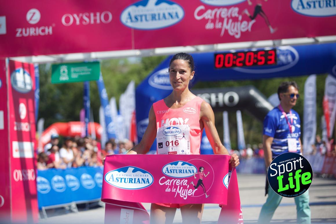 Carrera de la Mujer de Vitoria, primeras llegadas a meta y ambiente de carrera