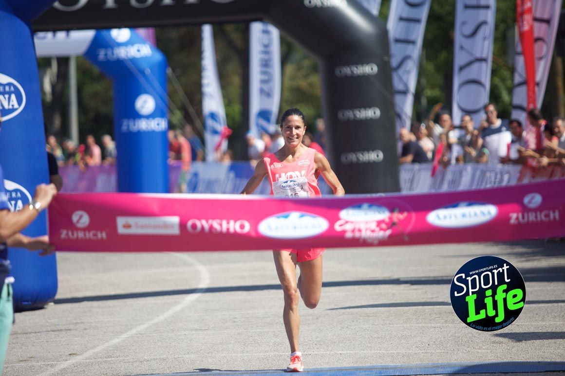 Carrera de la Mujer de Vitoria, primeras llegadas a meta y ambiente de carrera