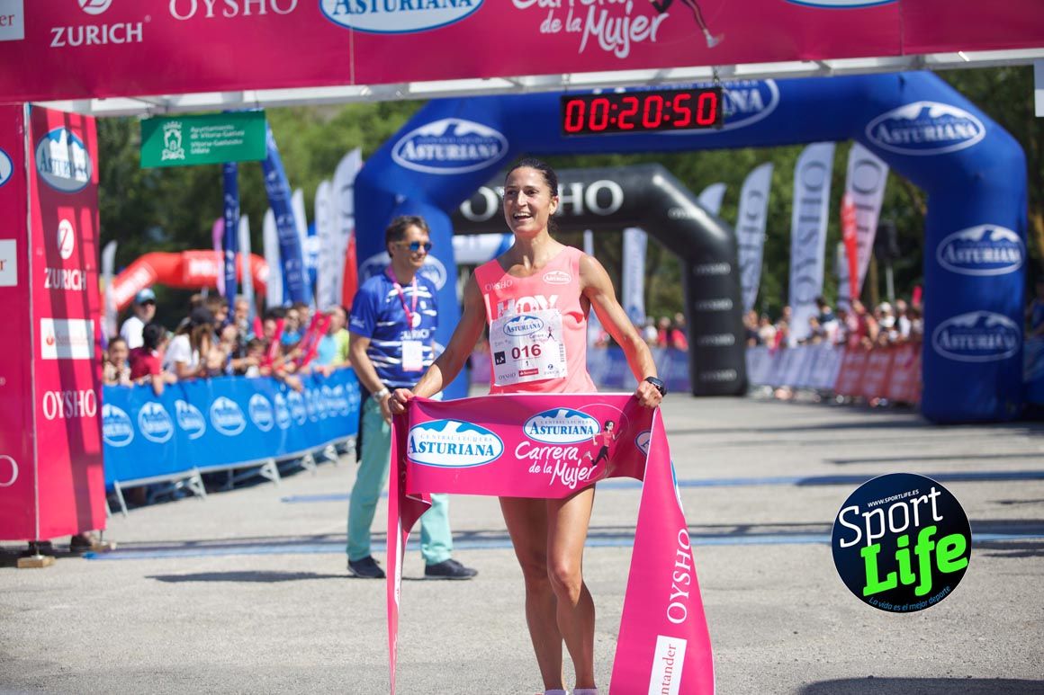 Carrera de la Mujer de Vitoria, primeras llegadas a meta y ambiente de carrera