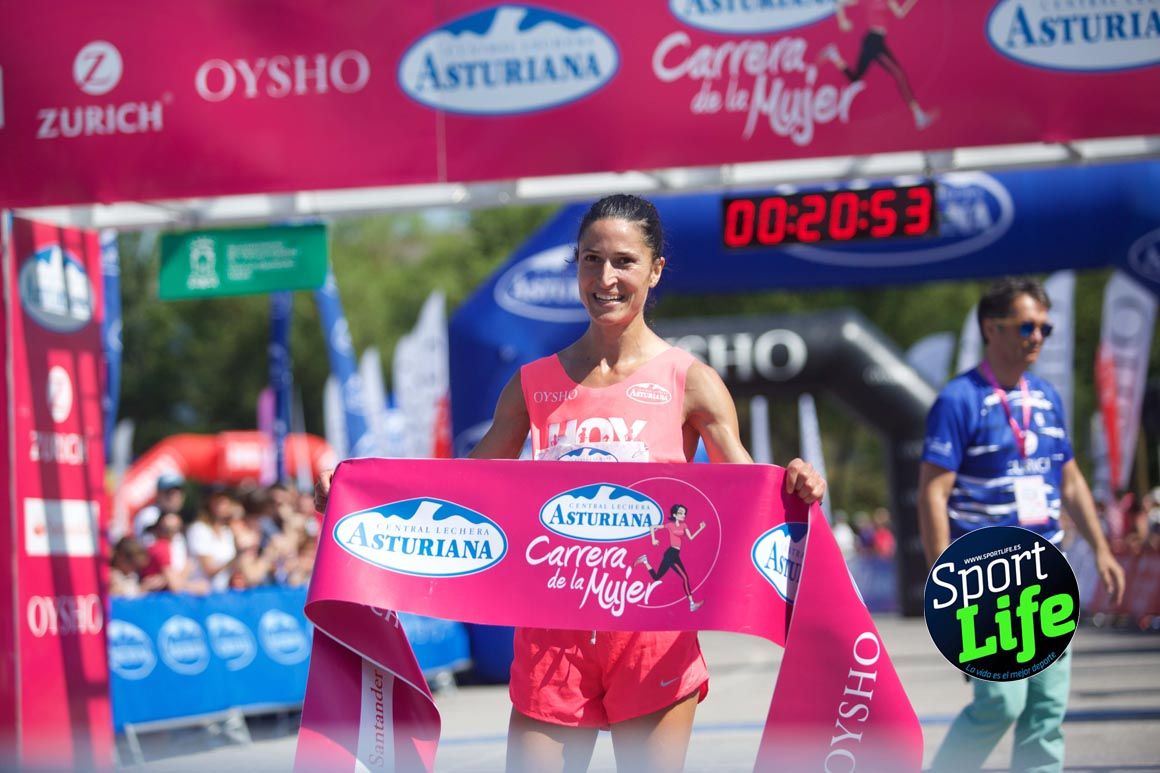 Carrera de la Mujer de Vitoria, primeras llegadas a meta y ambiente de carrera