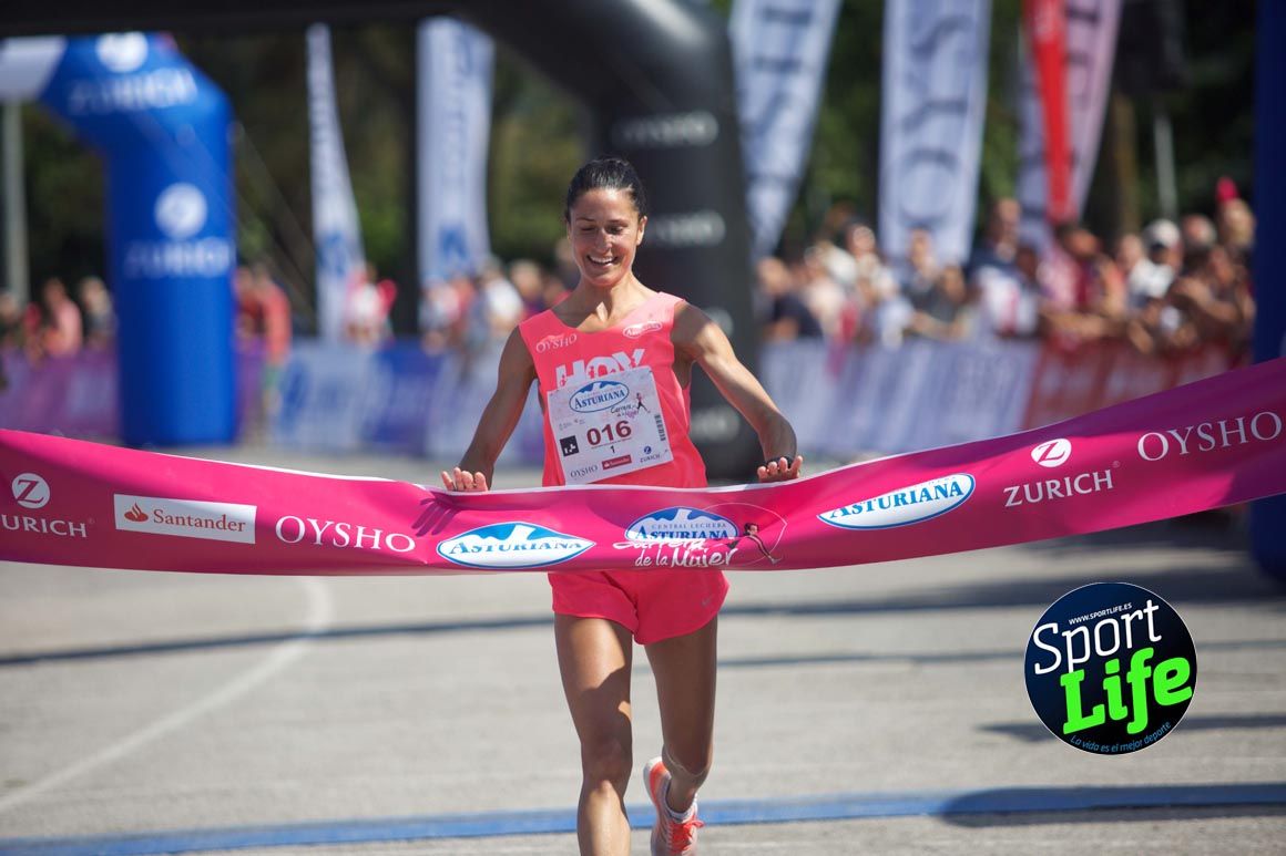 Carrera de la Mujer de Vitoria, primeras llegadas a meta y ambiente de carrera