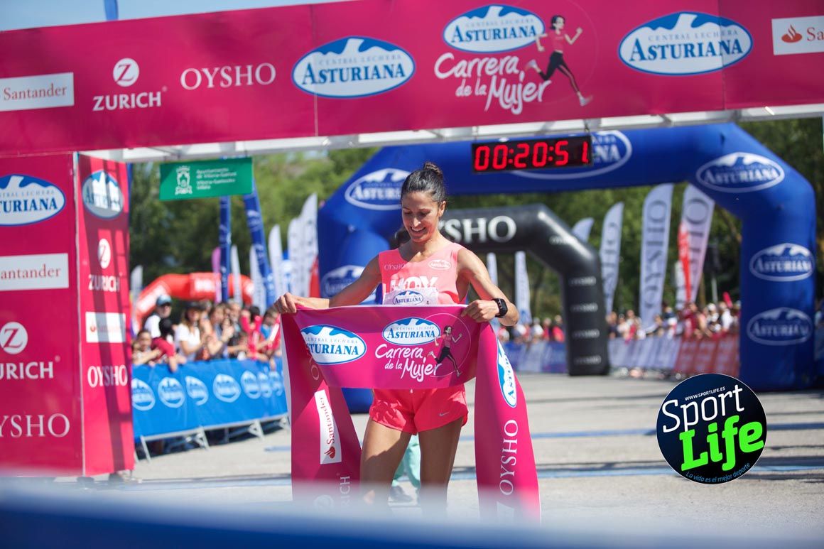 Carrera de la Mujer de Vitoria, primeras llegadas a meta y ambiente de carrera