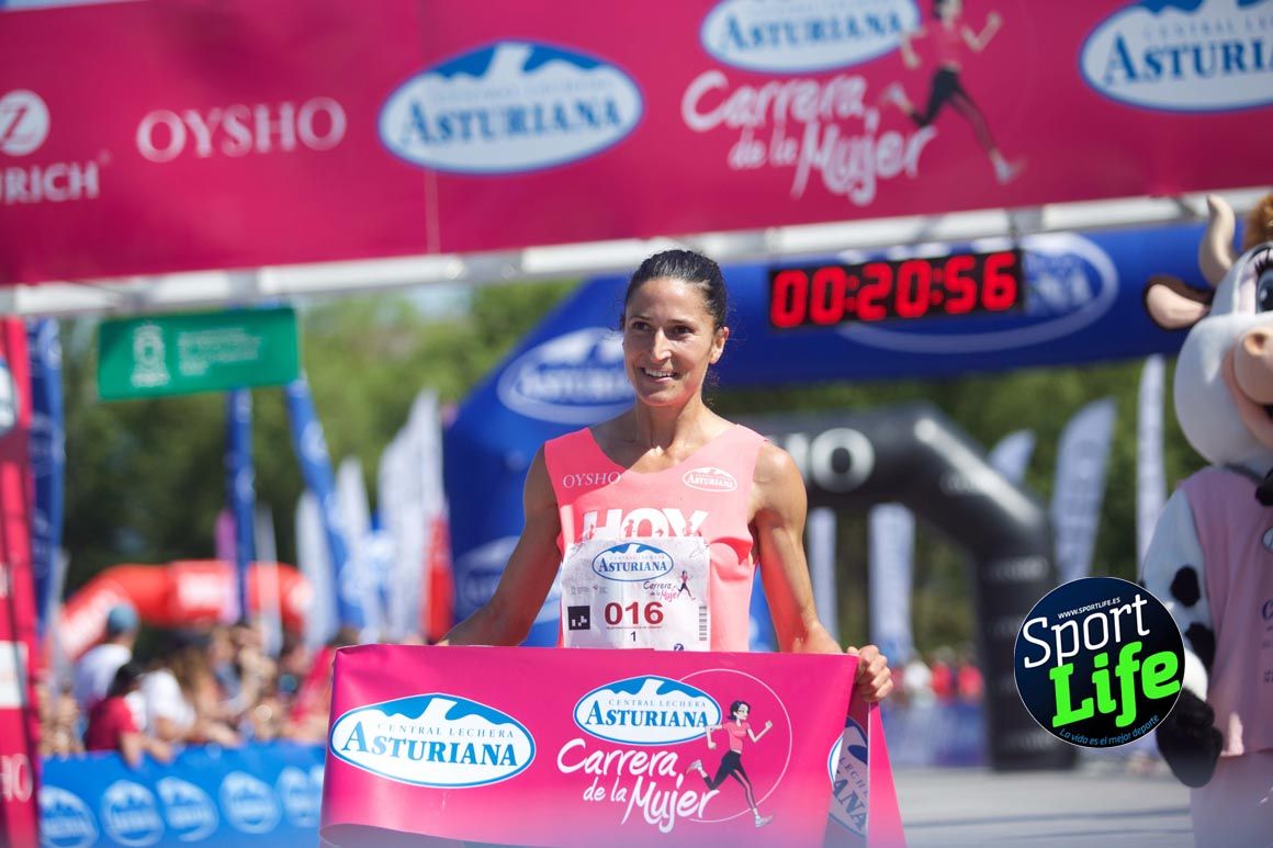 Carrera de la Mujer de Vitoria, primeras llegadas a meta y ambiente de carrera