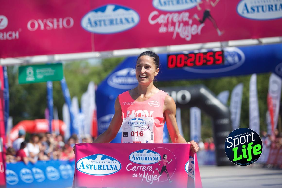 Carrera de la Mujer de Vitoria, primeras llegadas a meta y ambiente de carrera