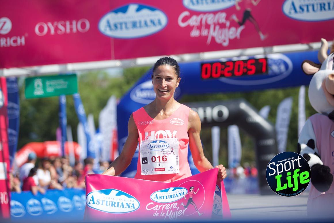 Carrera de la Mujer de Vitoria, primeras llegadas a meta y ambiente de carrera